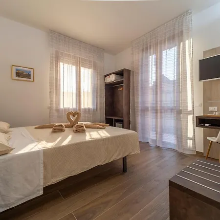 Mentana Guest house